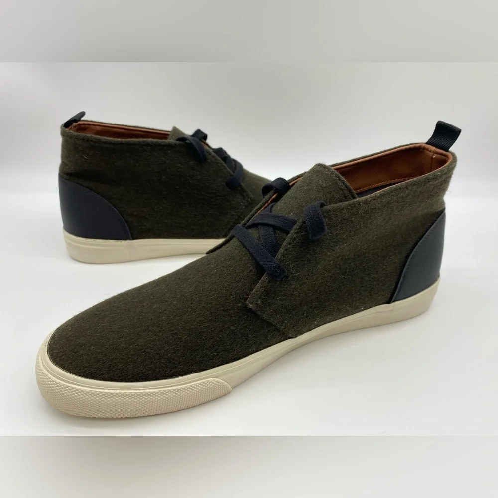 Old Navy Chukka Sneakers, Men's Size 12, Dark Olive Green, Felt Fabric